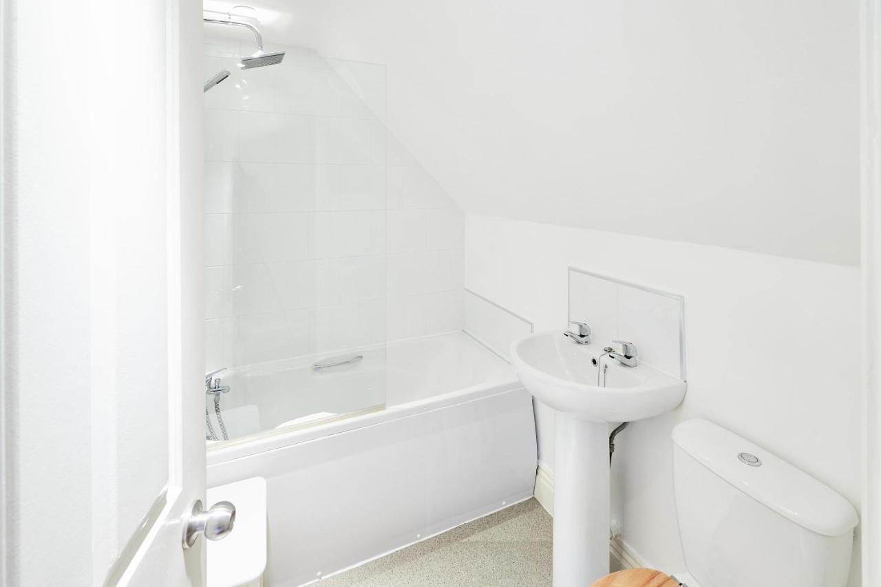 Host & Stay - Park Place Apartment Whitby Extérieur photo